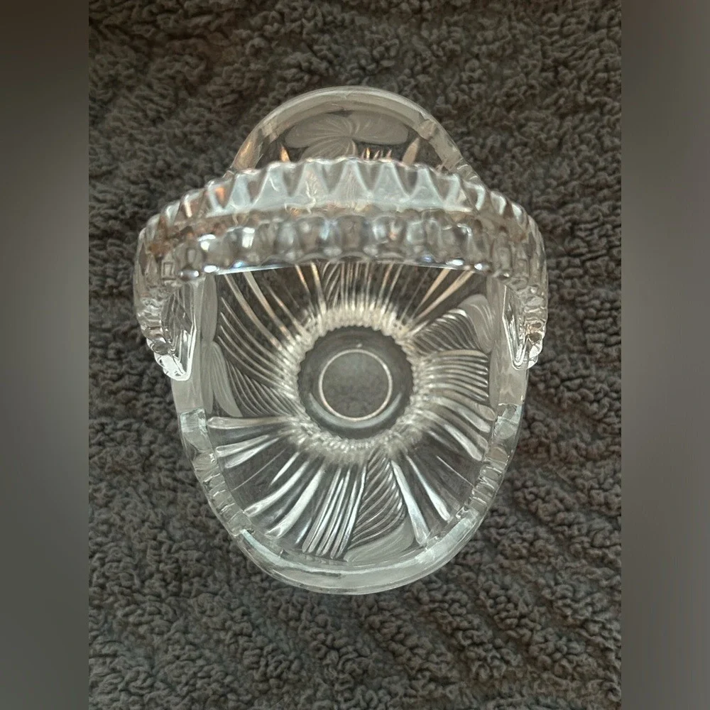 Vintage Crystal Basket‎ with Handle Clear Glass Candy Dish Vanity Decor